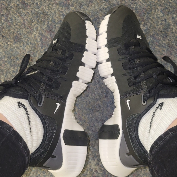 Nike Free Run Shoes Women's 5.5 - Picture 4 of 11